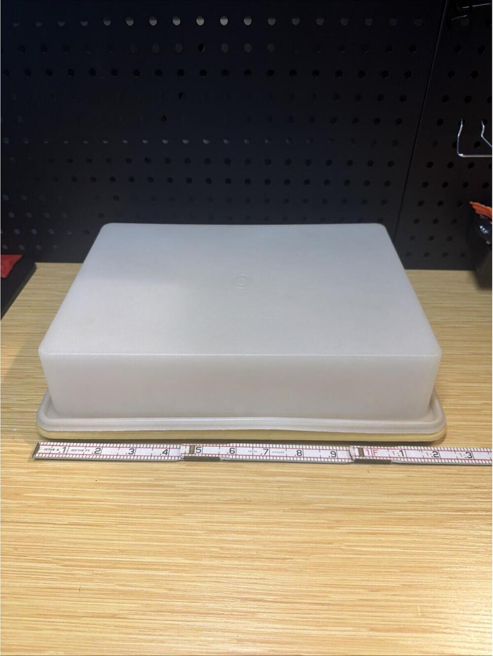 VTG Tupperware Rectangular Fresh n Fancy Cake Taker Carrier Harvest Gold 9x13 *